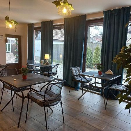 Casa Maria Roses Hotel Rîşnov Ngoại thất bức ảnh